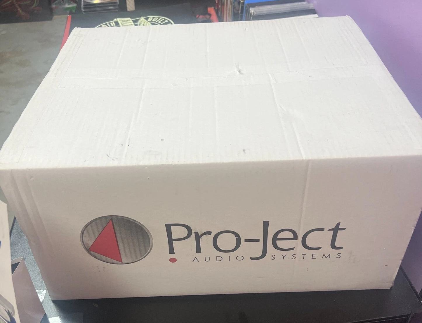 Pro-Ject Essential III Beatles Sergeant Pepper's Turntable