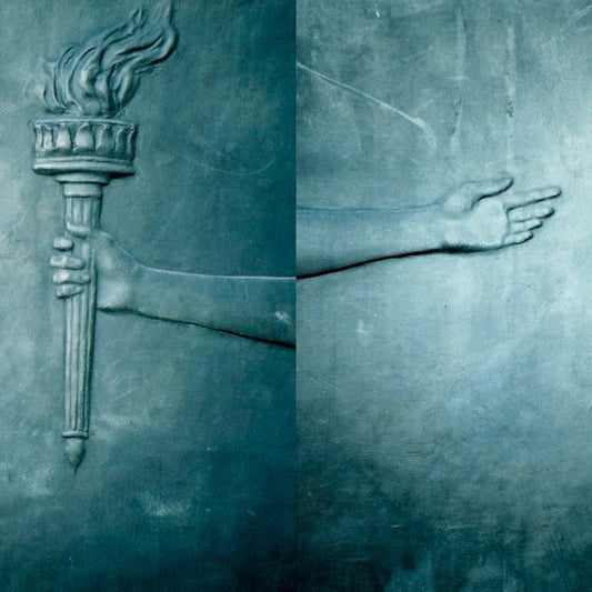 Fugazi — Argument